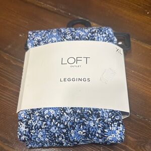 LOFT Outlet Floral Blue & White Leggings